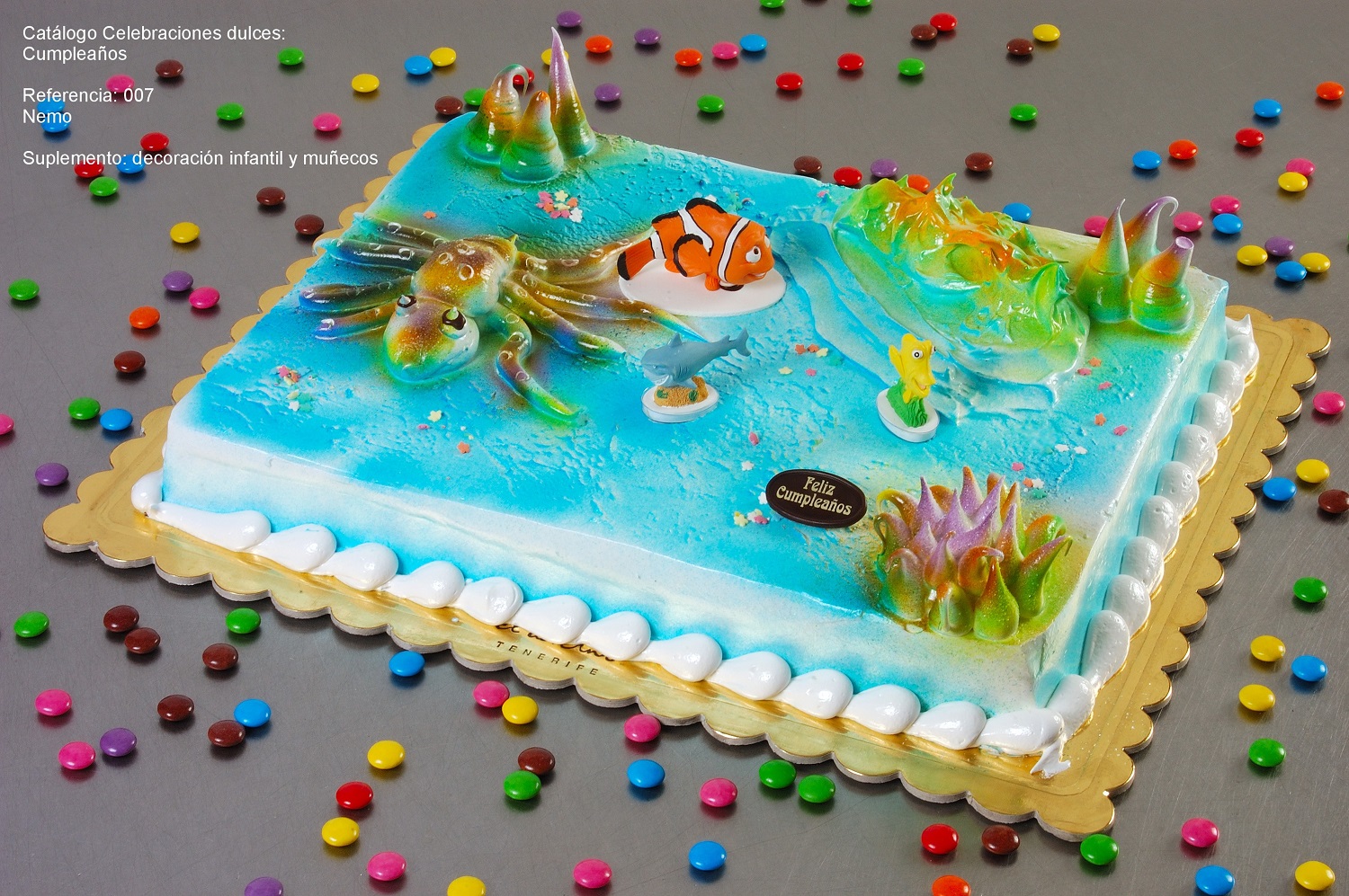 tarta infantil con decoración Nemo